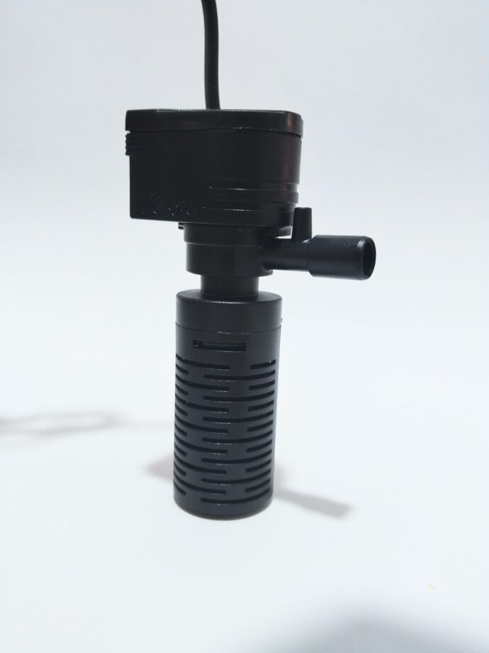 فيلتر + مضخة أكسيجين 3w . 300l/h